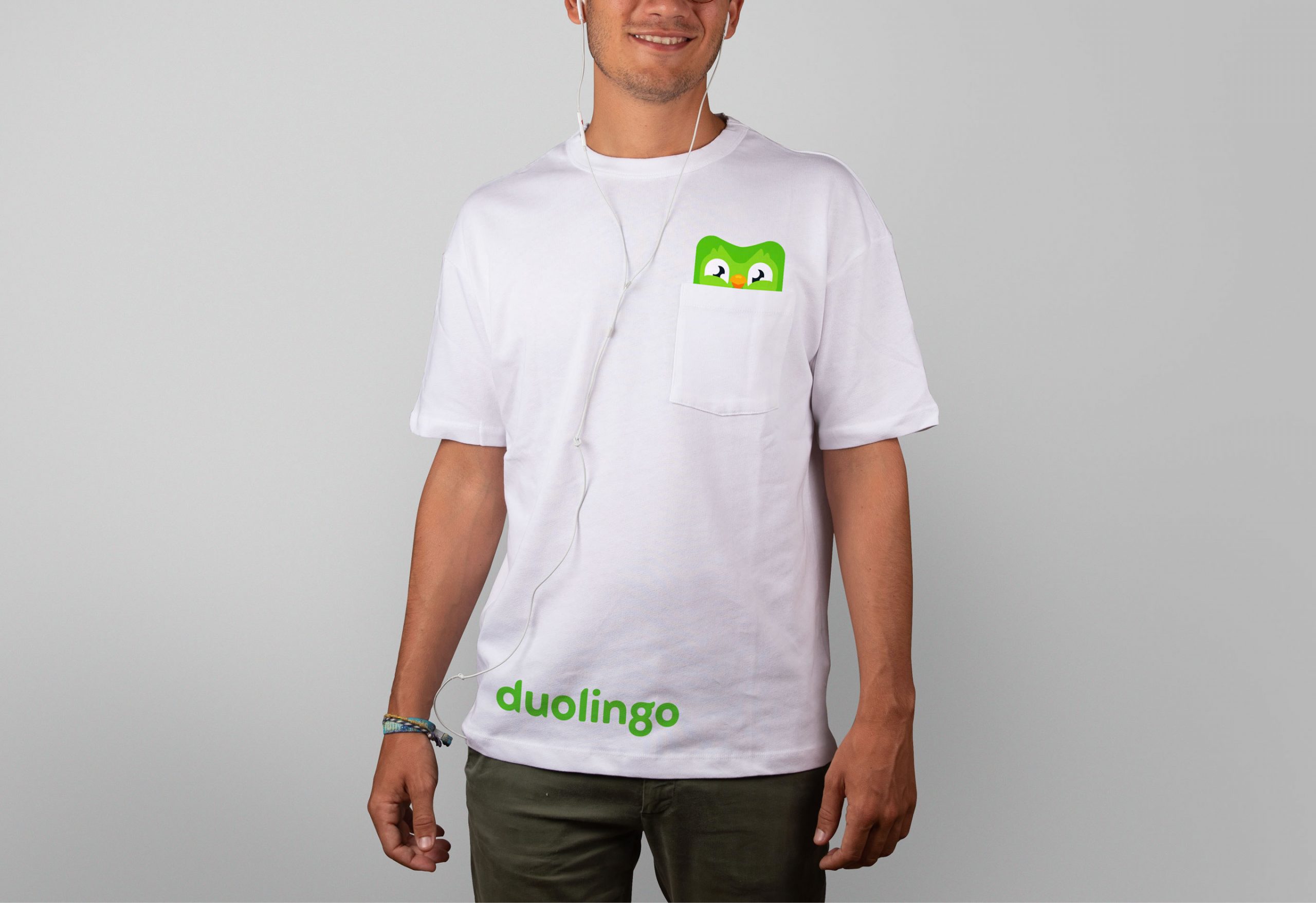 Duolingo_t-shirt-by-Johnson-Banks